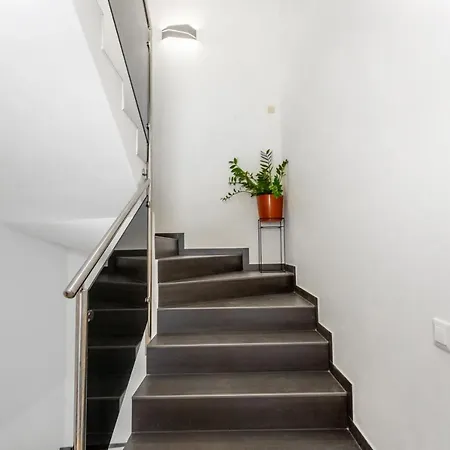 Divine * Baska (Krk)