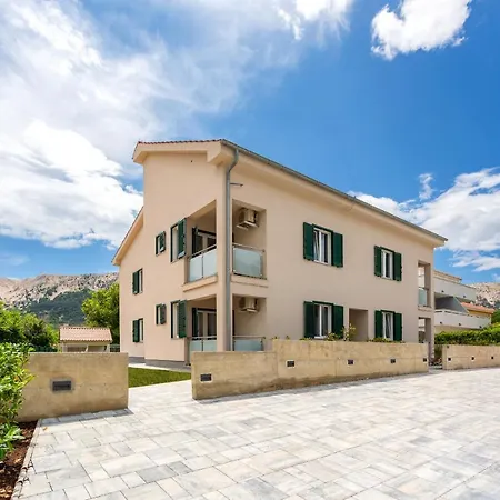 Apartment Divine