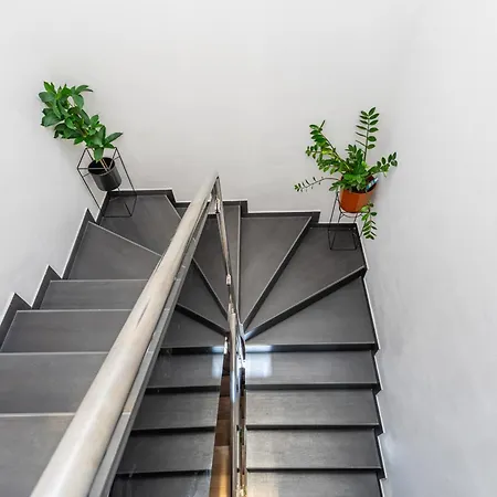Apartment Divine