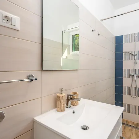 Apartman Divine Baska (Krk)