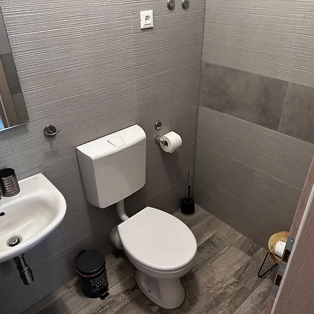 Divine Διαμέρισμα